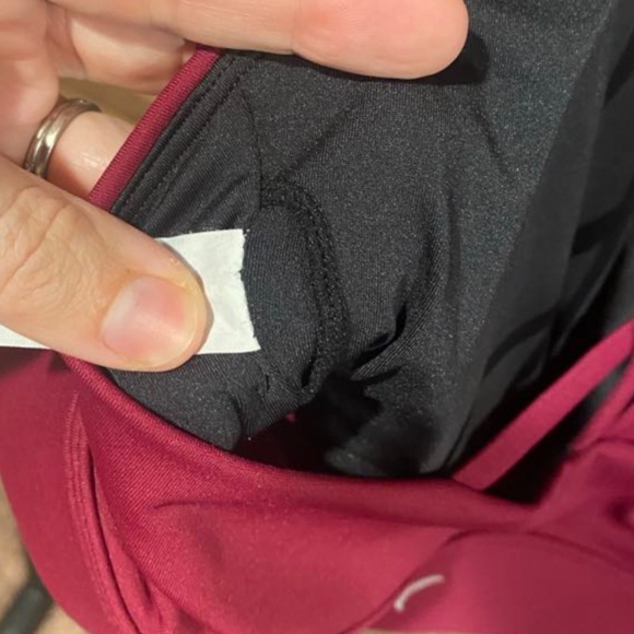 Zyia Light N Tight Strappy cranberry sports bra - Picture 6 of 7